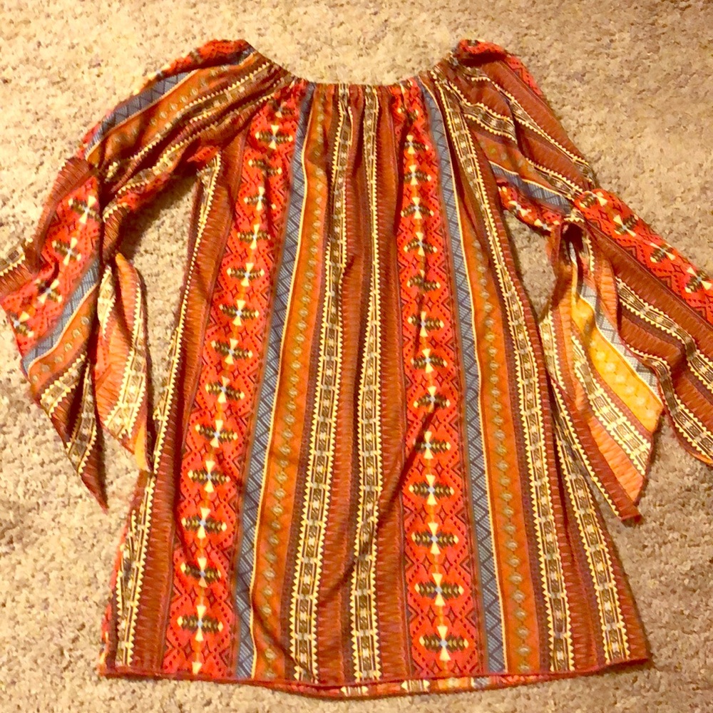 Aztec print boho/western style tunic blouse